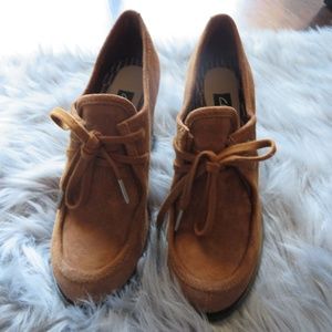 NEW! Clarks V&A Cass Day 6.5M